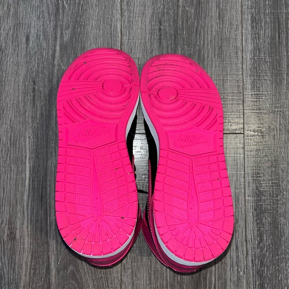 Air Jordan Retro 1 Serena Williams - Picture 4 of 7